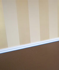 faux finish stripes are a great way to give a room an elegant look
